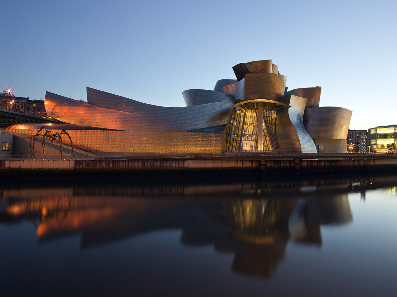 Guggenheim Museum Bilbao - Architecture MasterPrize / Architecture ...