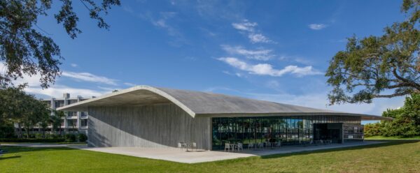 UNIVERSITY OF MIAMI SCHOOL OF ARCHITECTURE THOMAS P. MURPHY DESIGN STUDIO BUILDING