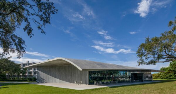 UNIVERSITY OF MIAMI SCHOOL OF ARCHITECTURE THOMAS P. MURPHY DESIGN STUDIO BUILDING