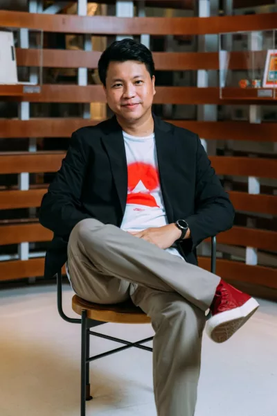 Portrait of Kevin Lim - Celebrating Design Innovation and Sustainability with Studio SKLIM's "Voids Café"