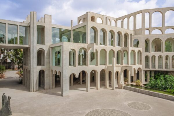 Exterior view of Xavier Corberó's residence photographed by Daniel Holfeld near Barcelona, Spain